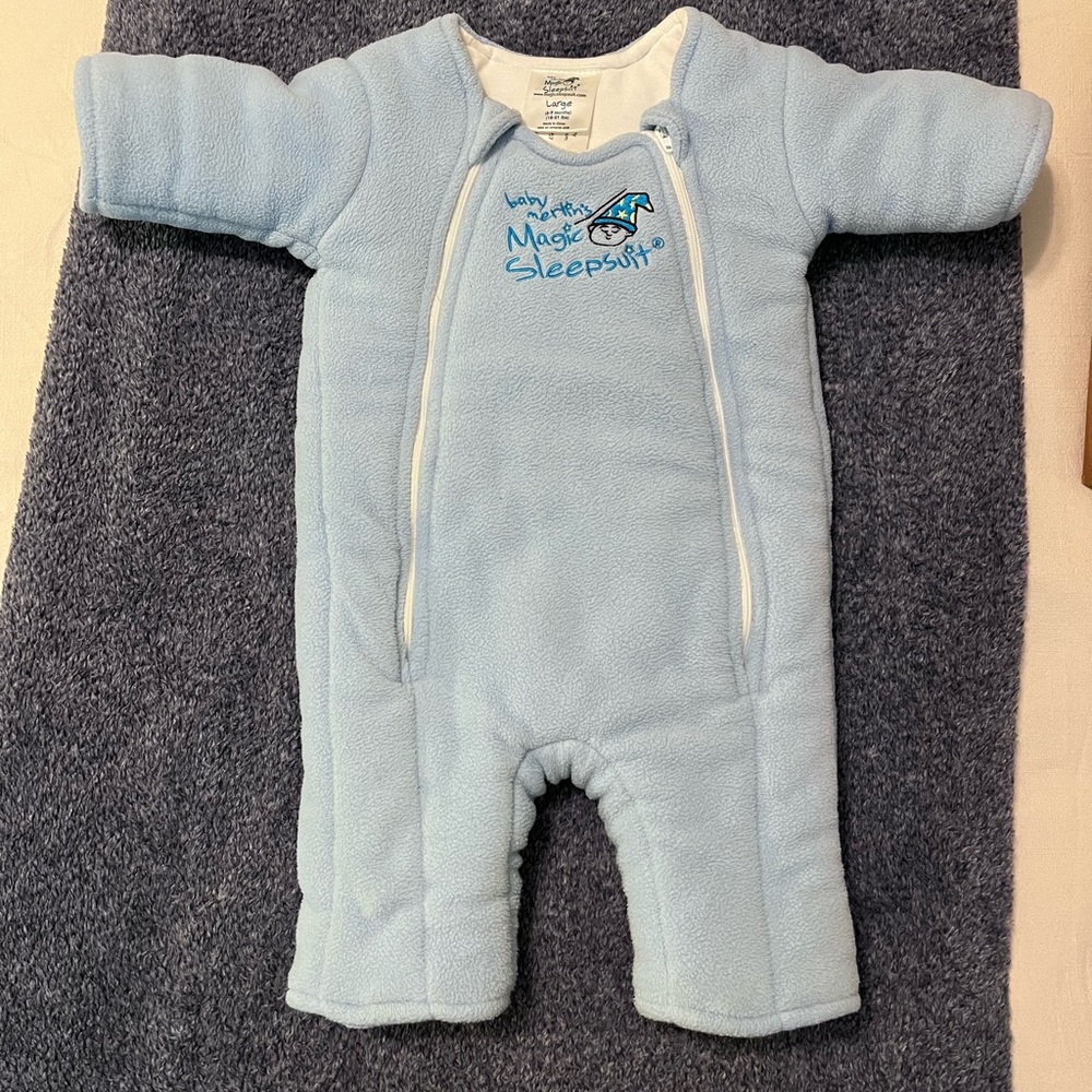 Baby Merlin - large - 6-9months - lightly used